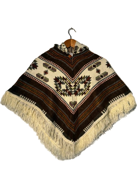Sacred Earth Embrace / Etreinte De La Terre Sacrée